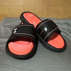 Kids Under Armour Slides Size 2